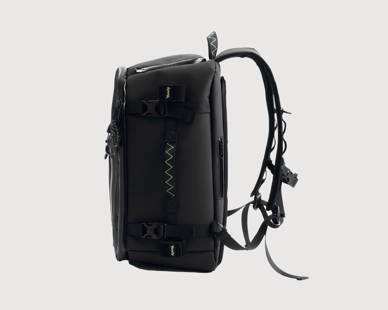 Remora™ 34L Adaptable Travel Backpack