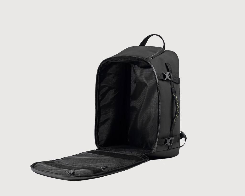 Remora™ 34L Adaptable Travel Backpack